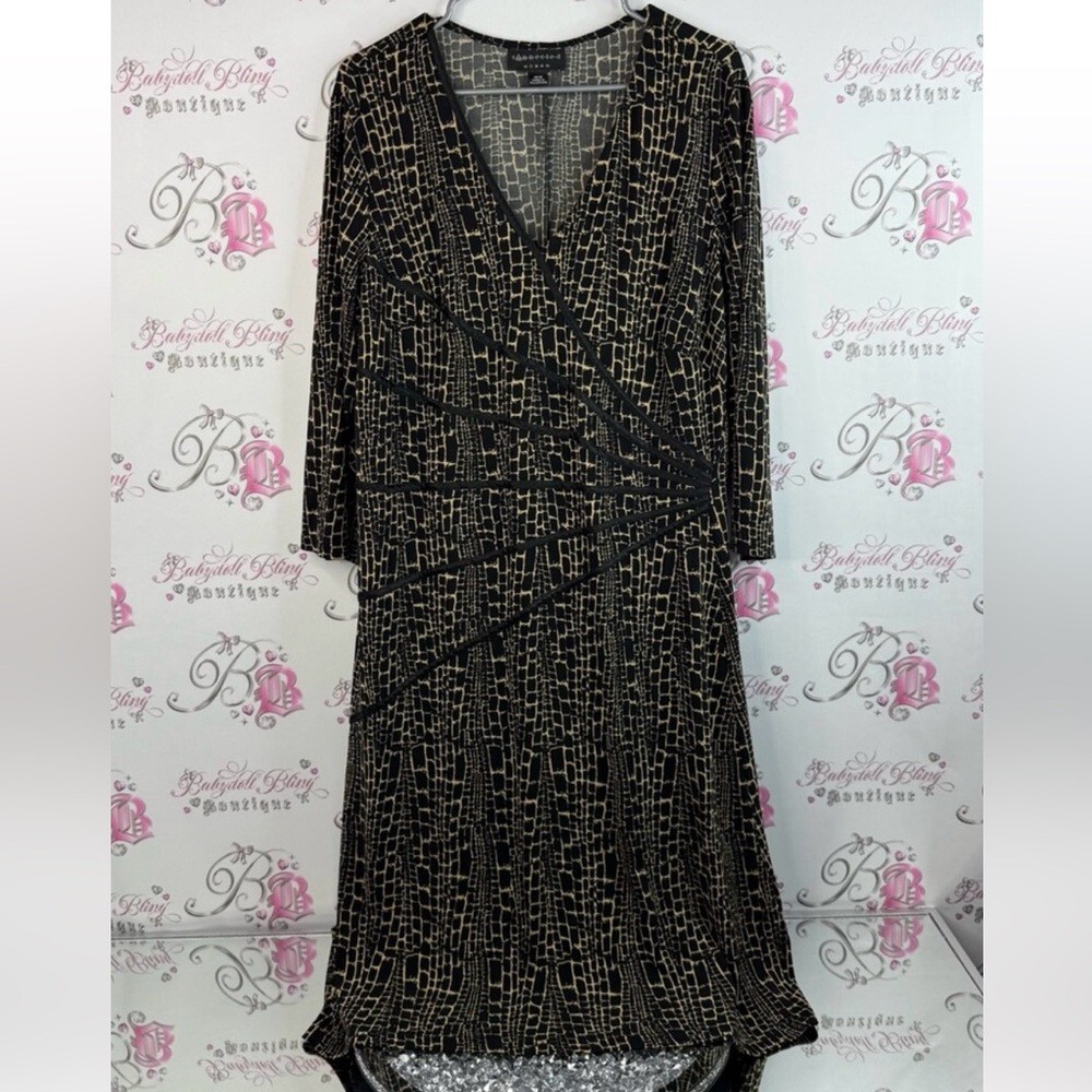 Connected woman dress long style Apparel Black and Gold Long Sleeve Dress